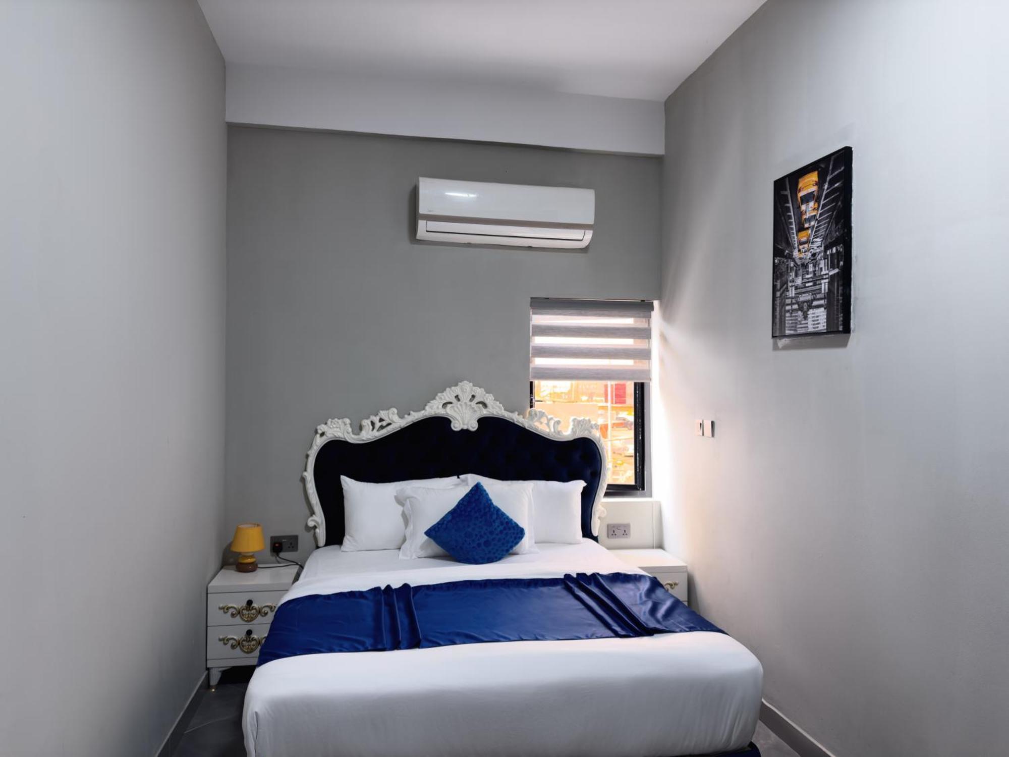 Euro Homes Hotel Accra Extérieur photo