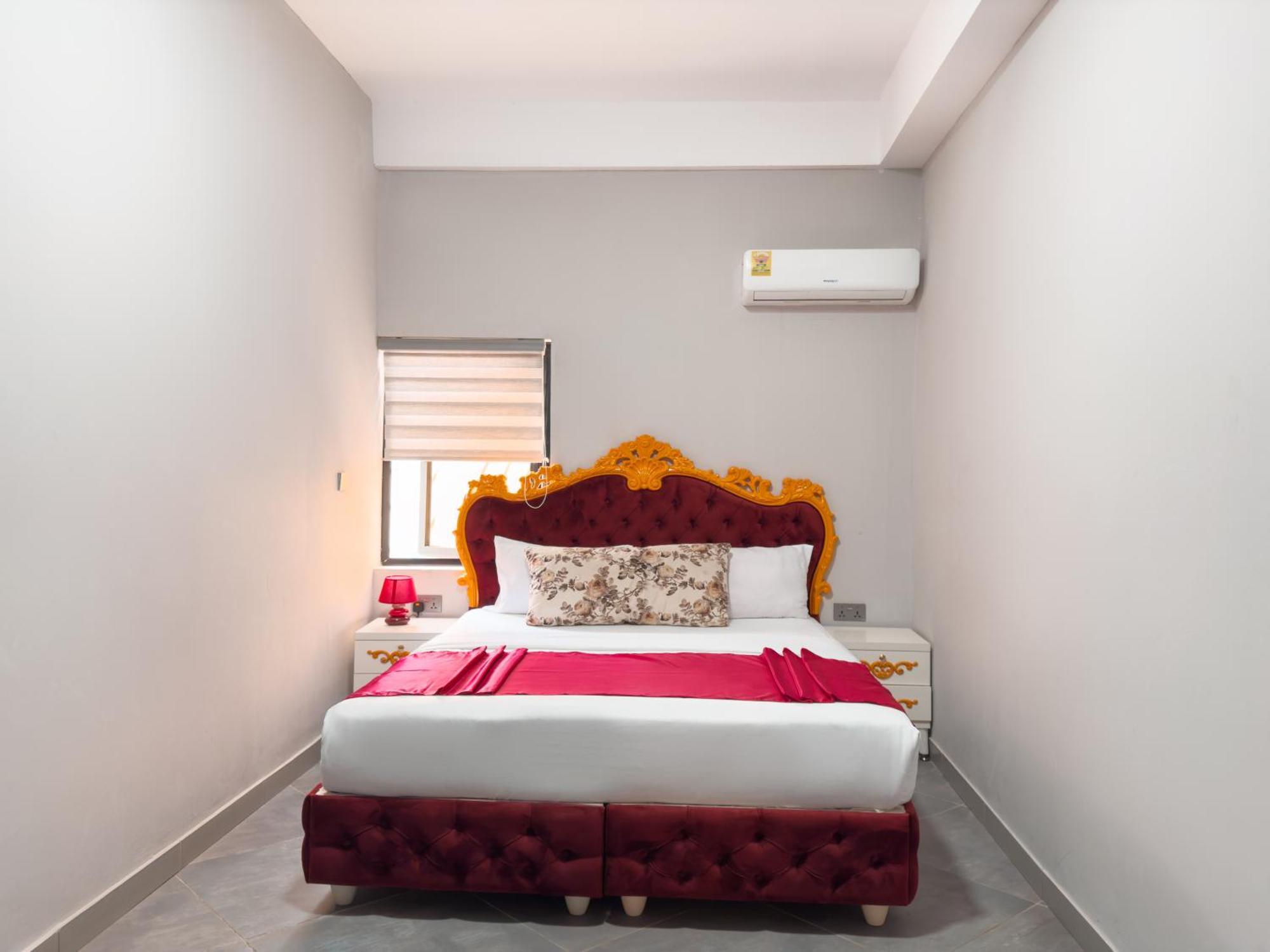 Euro Homes Hotel Accra Extérieur photo