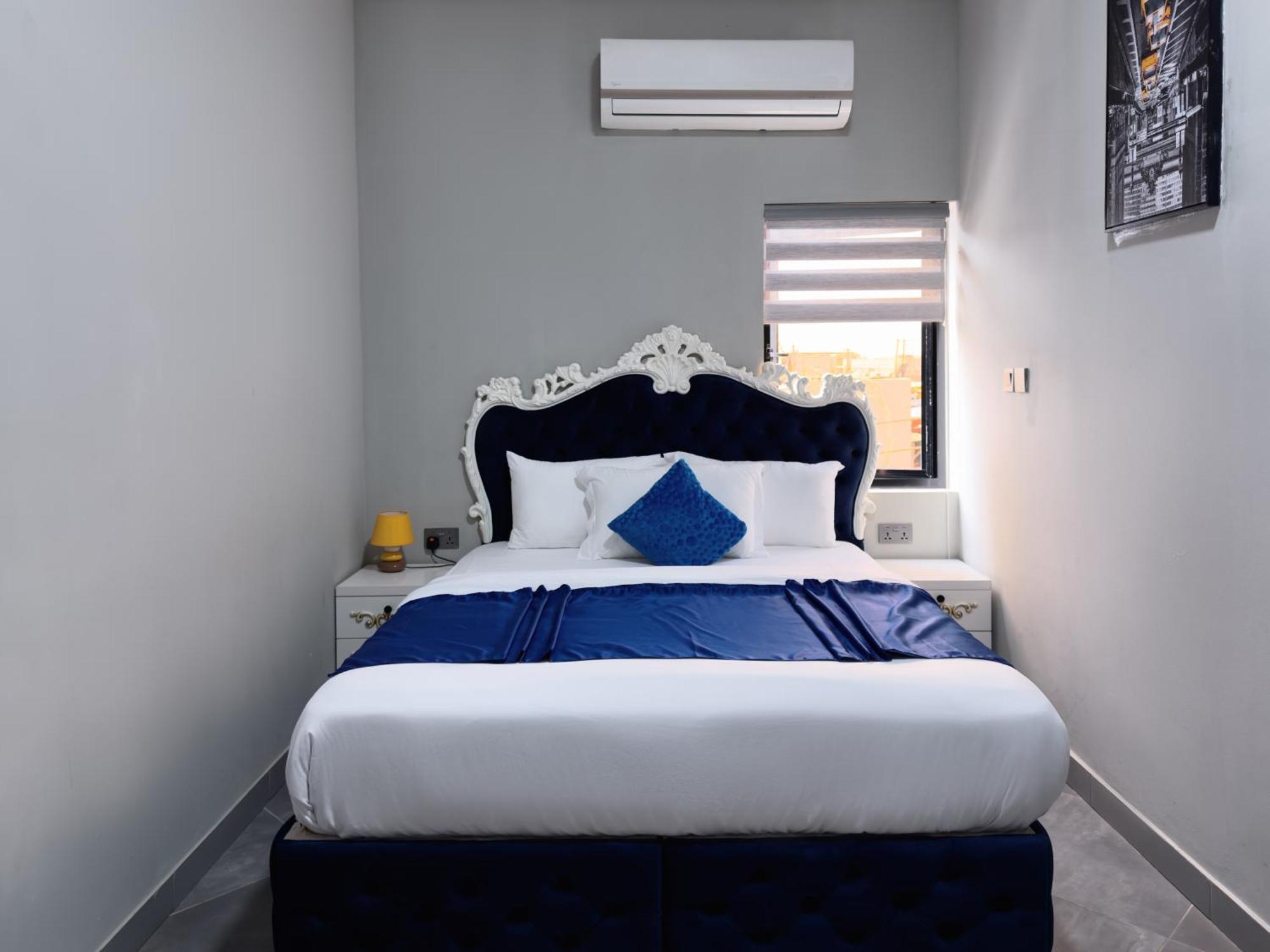 Euro Homes Hotel Accra Extérieur photo
